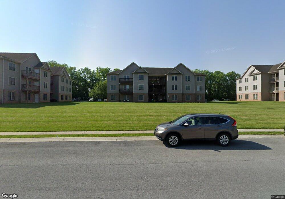 730 Bassett Dr unit 2B, Chambersburg, PA 17201 - photo 1