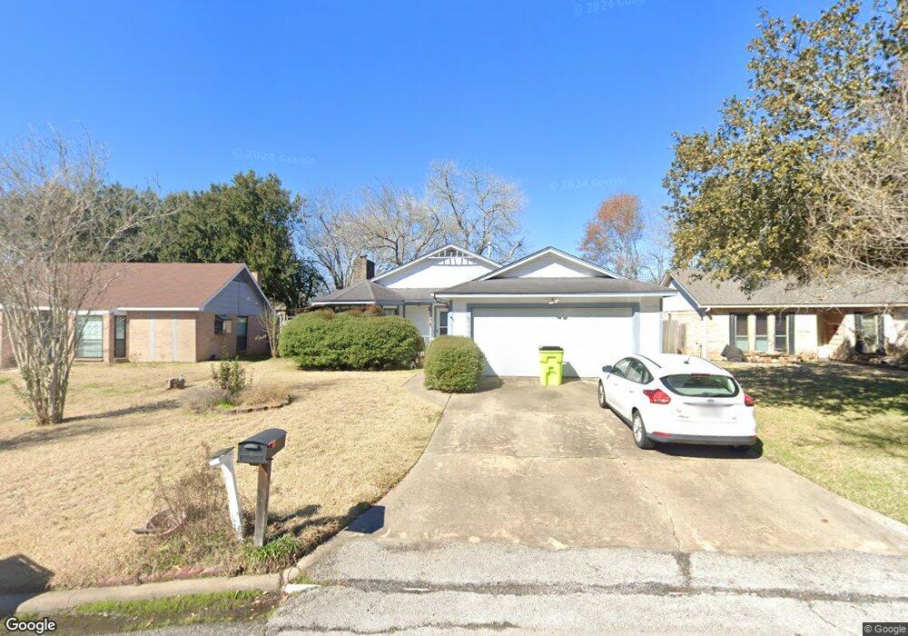 2114 Maple Cir, Rosenberg, TX 77471 - photo 1