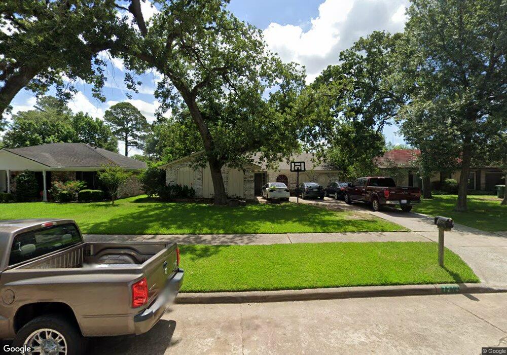 7214 Fairway Ct, Houston, TX 77088 - photo 1