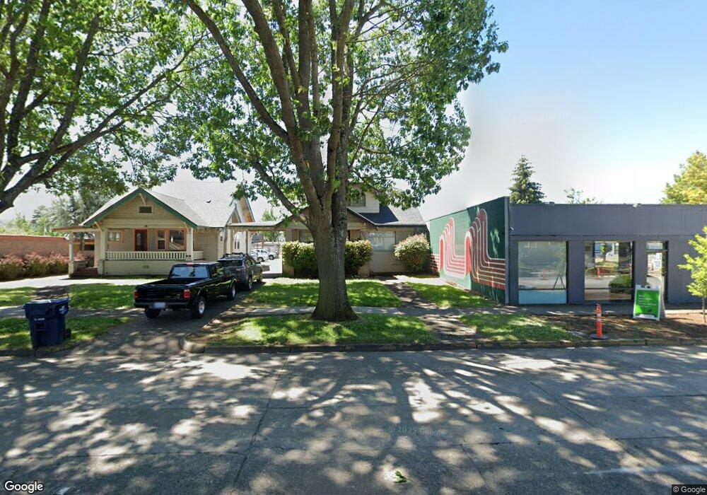 1330 Oak St, Eugene, OR 97401 - photo 1