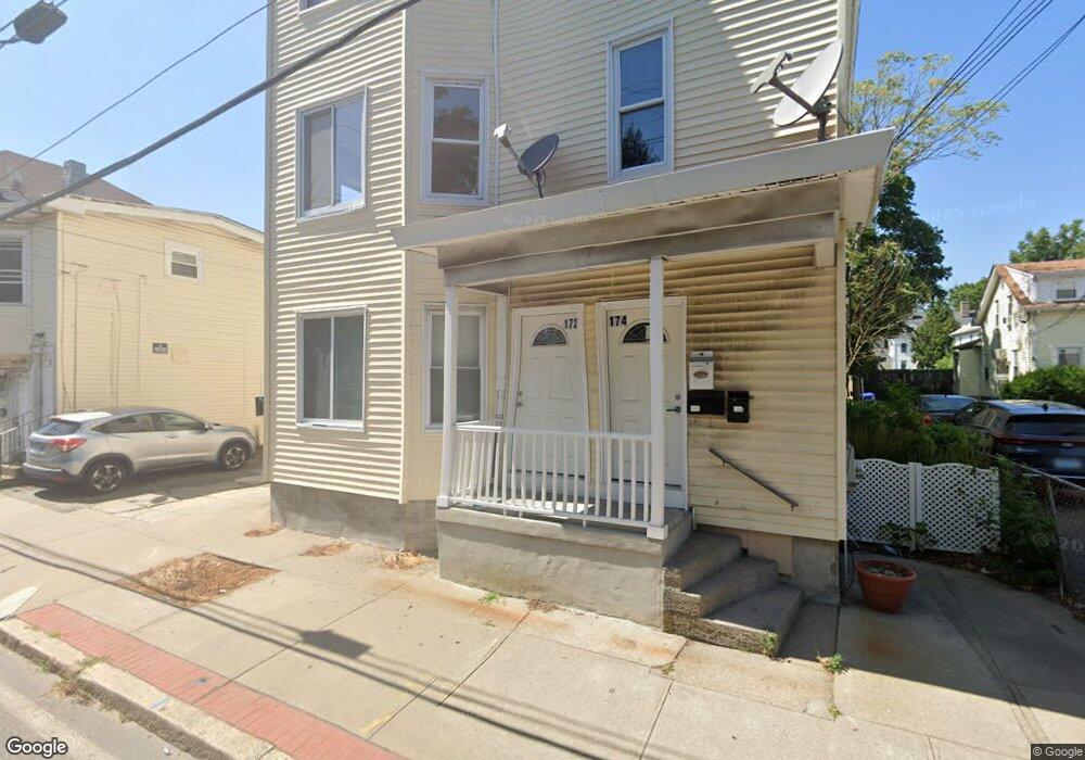 172 Division St unit 2 nd floor, Pawtucket, RI 02860 - photo 1