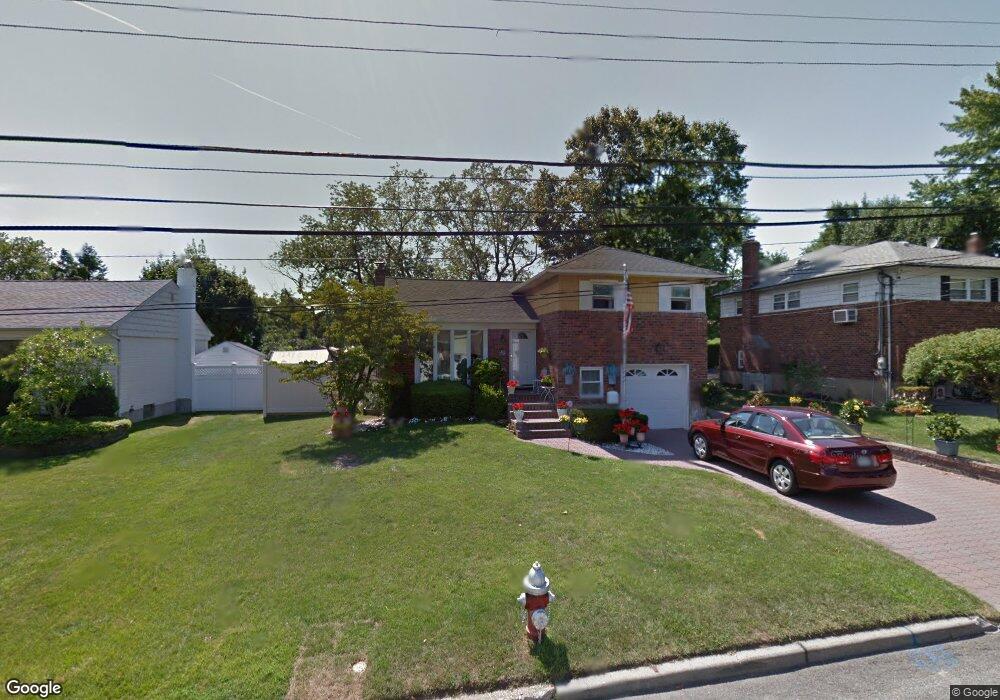 23 Kirkwood Dr, Glen Cove, NY 11542 - photo 1