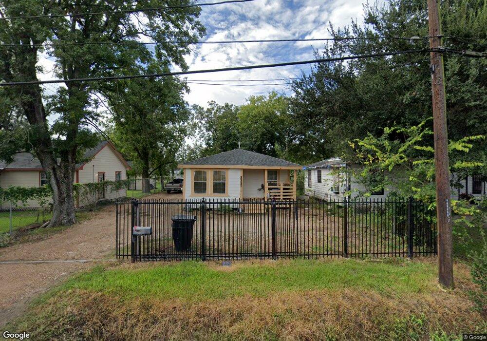 3110 Creston Dr, Houston, TX 77026 - photo 1