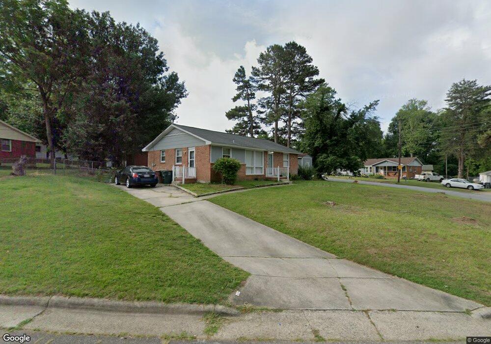 1909 Potomac Dr, Greensboro, NC 27403 - photo 1