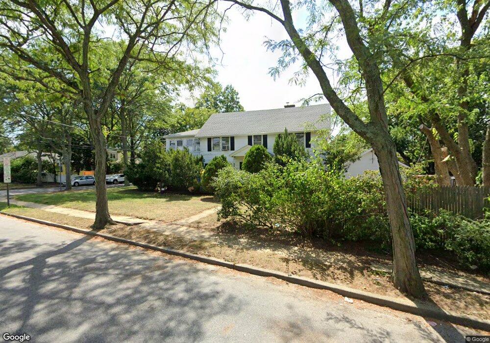 11 Stevenson Rd, Hewlett, NY 11557 - photo 1