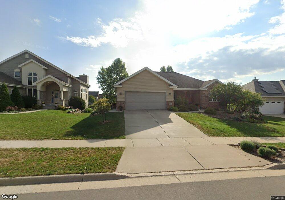 368 N Bergamont Blvd, Oregon, WI 53575 - photo 1