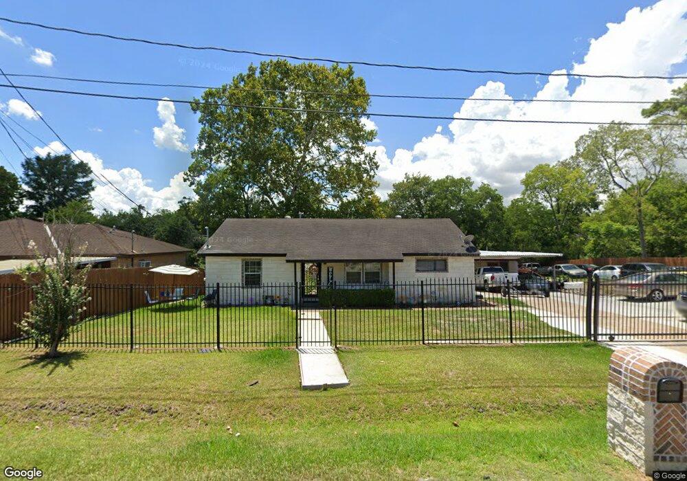 950 Oakstone St, Houston, TX 77015 - photo 1