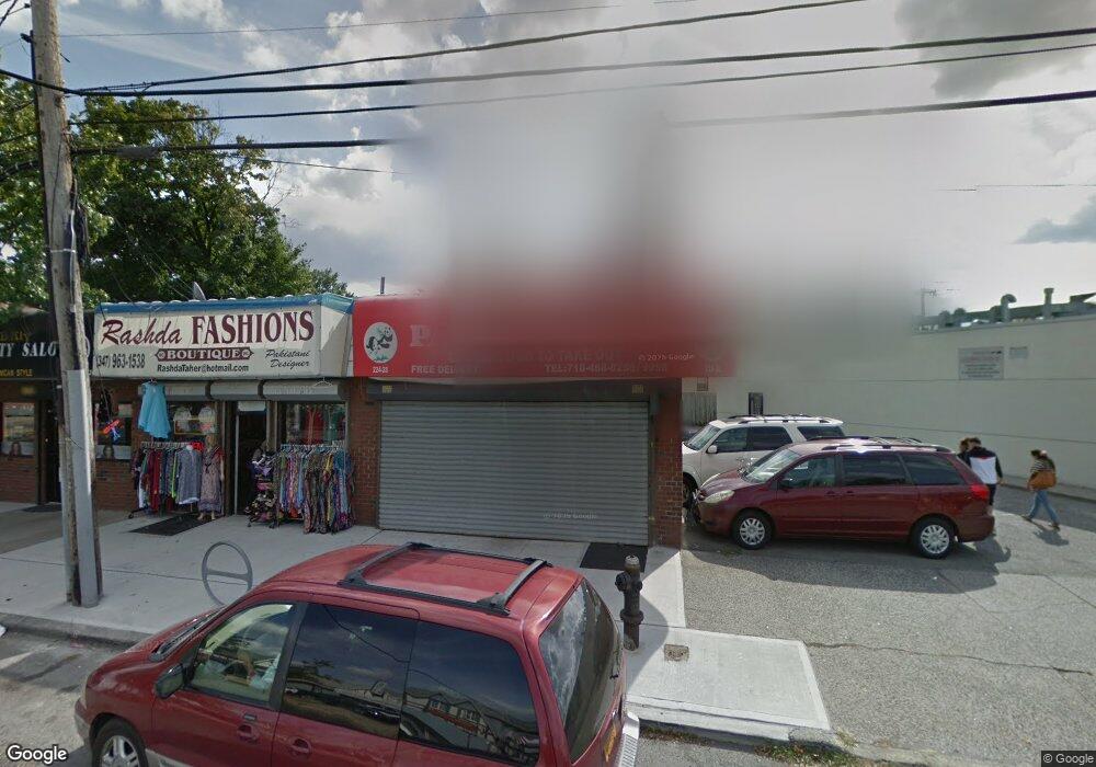 22403 Braddock Ave, Queens Village, NY 11428 - photo 1