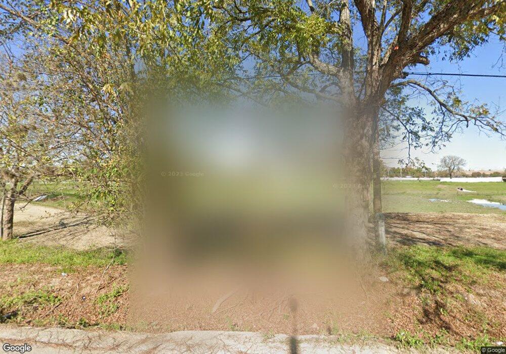 5521 Minden St, Houston, TX 77026 - photo 1