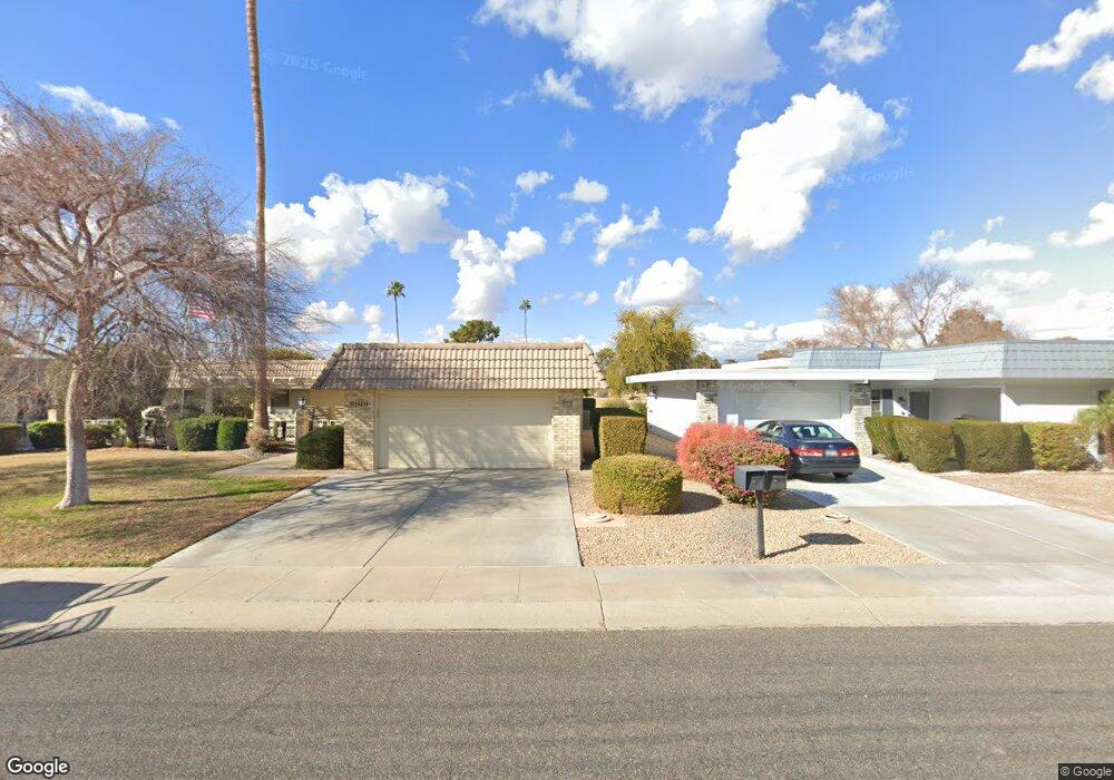 10226 W Highwood Ln, Sun City, AZ 85373 - photo 1