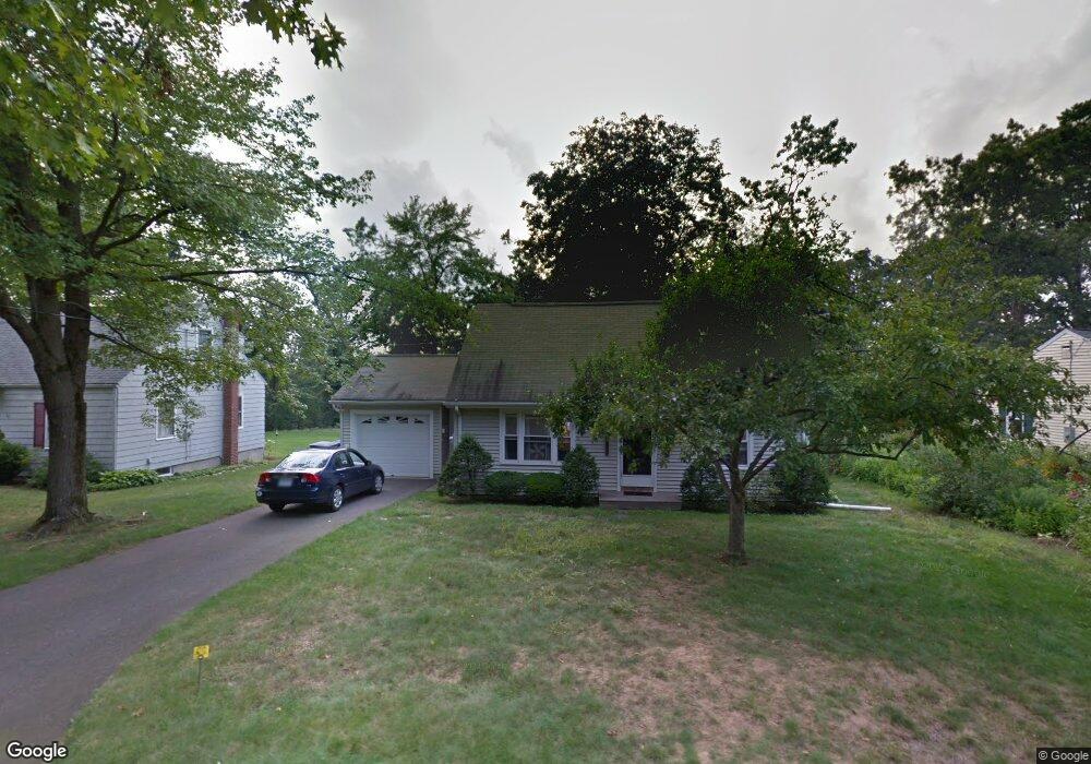 16 Wilstar Cir, Enfield, CT 06082 - photo 1