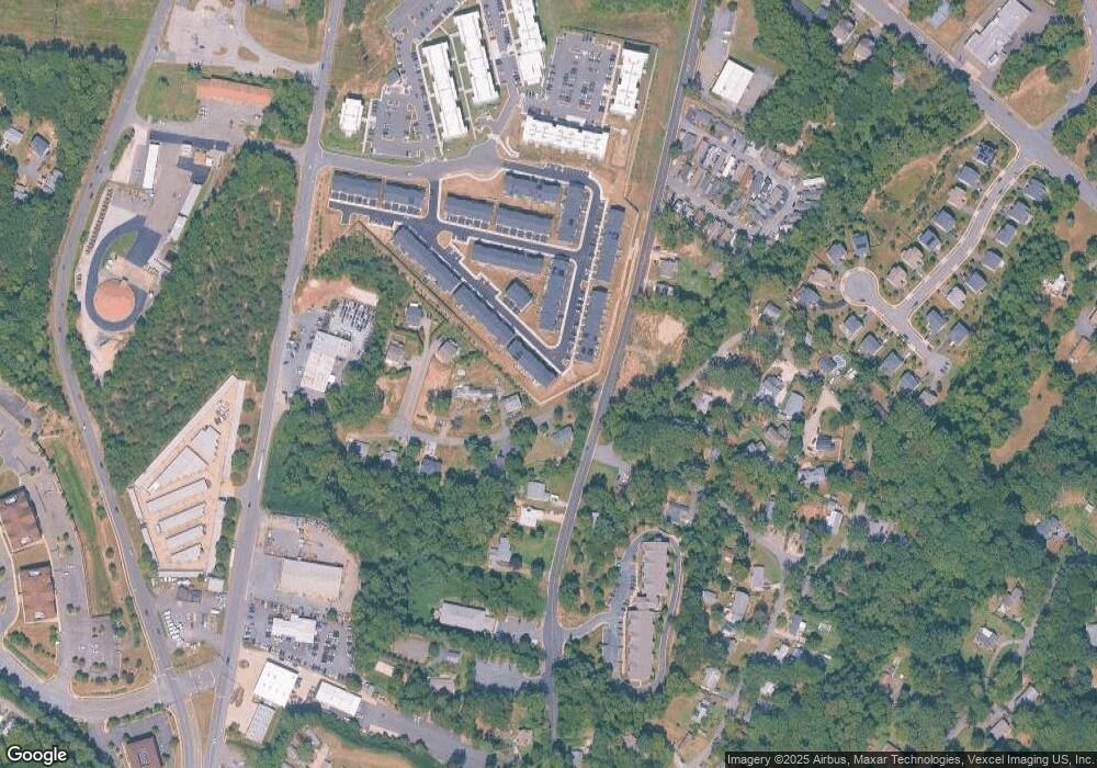 18265 Summit Pointe Dr, Triangle, VA 22172 - photo 1