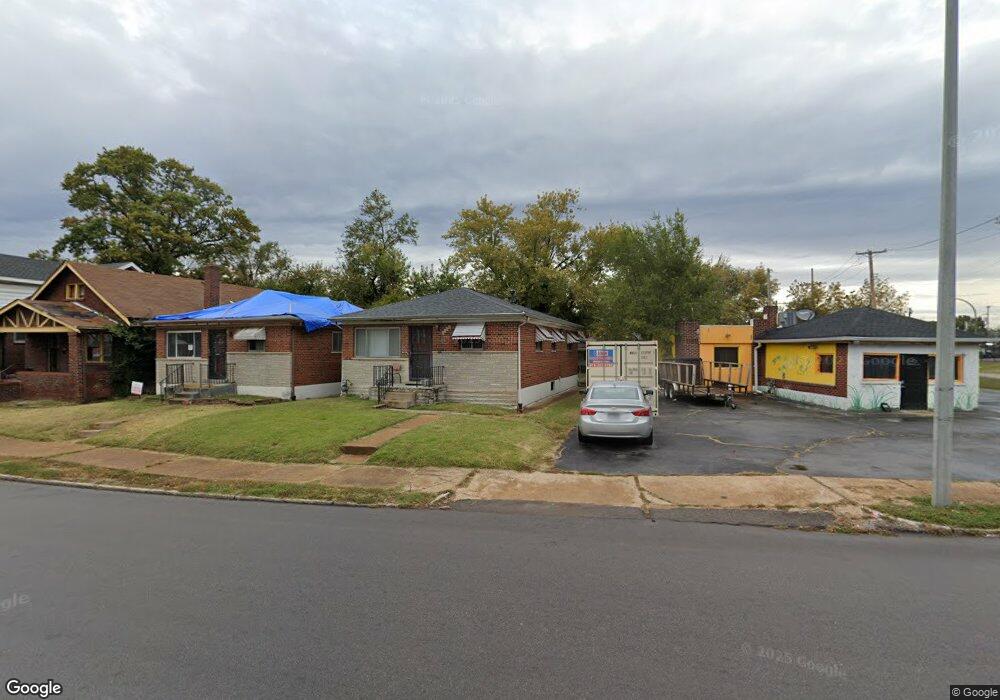 4605 Lee Ave, Saint Louis, MO 63115 - photo 1