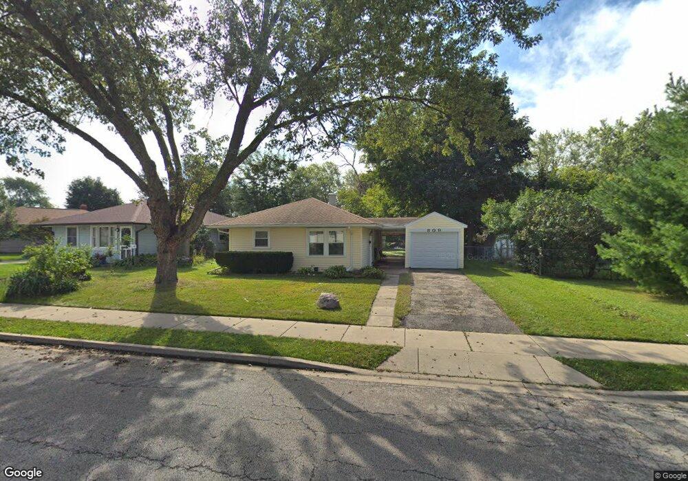 809 Navajo Dr, Carpentersville, IL 60110 - photo 1