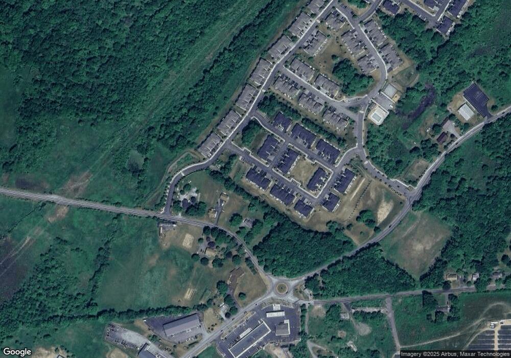 49 Lindentree Ln, Middletown, NY 10940 - photo 1