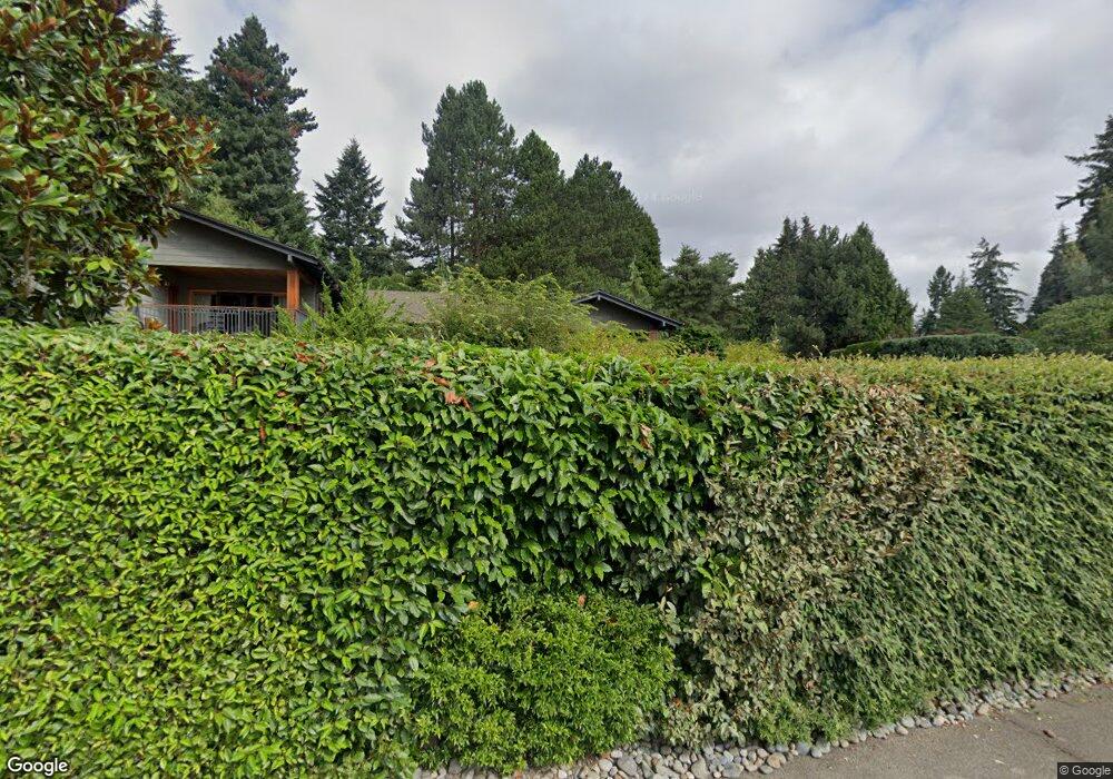 7951 Island Crest Way, Mercer Island, WA 98040 - photo 1