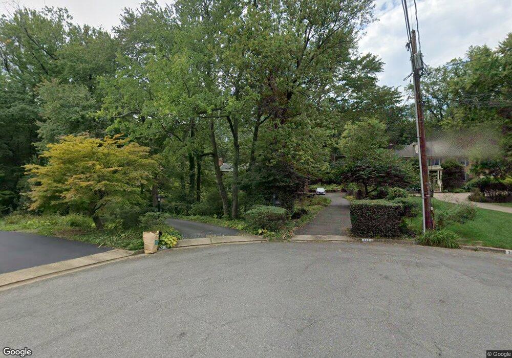 315 W Columbia St, Falls Church, VA 22046 - photo 1