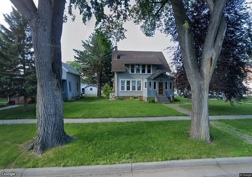 1117 4th Ave S, Fargo, ND 58103 - photo 1