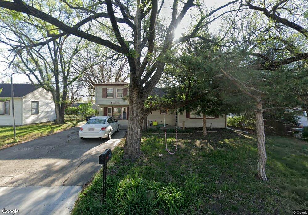 2404 SW Seabrook Ave, Topeka, KS 66614 - photo 1