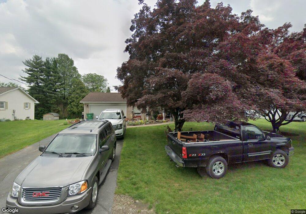 2924 Roosevelt Dr, Chambersburg, PA 17201 - photo 1