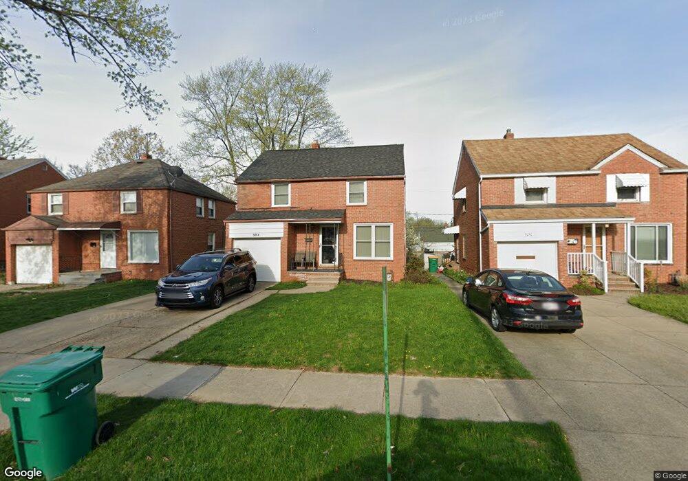 5054 Thomas St, Maple Heights, OH 44137 - photo 1