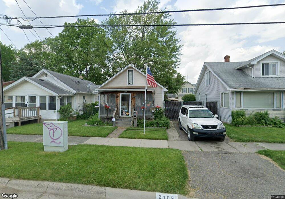 2706 Reynolds St, Flint, MI 48503 - photo 1