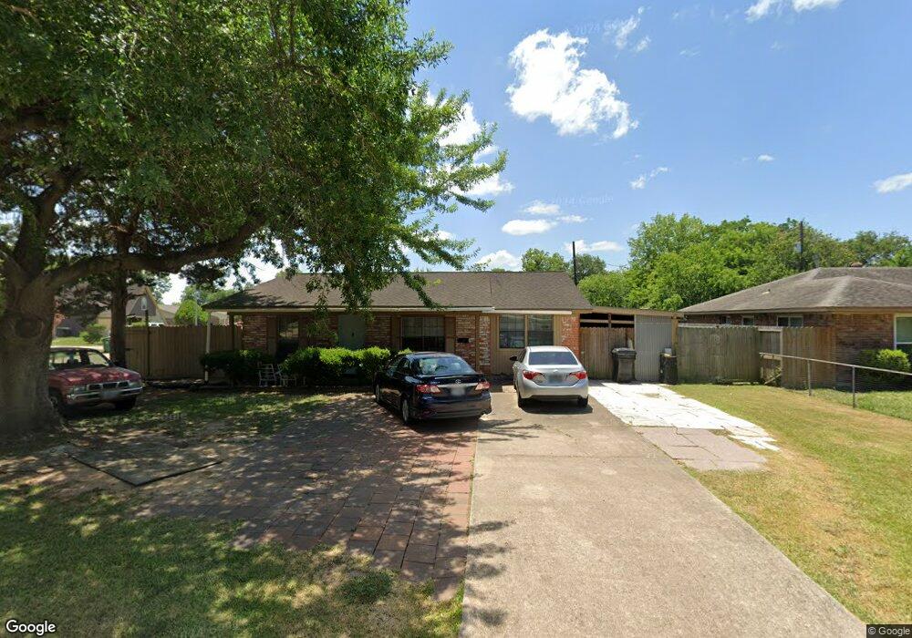 9922 Ebb St, Houston, TX 77089 - photo 1