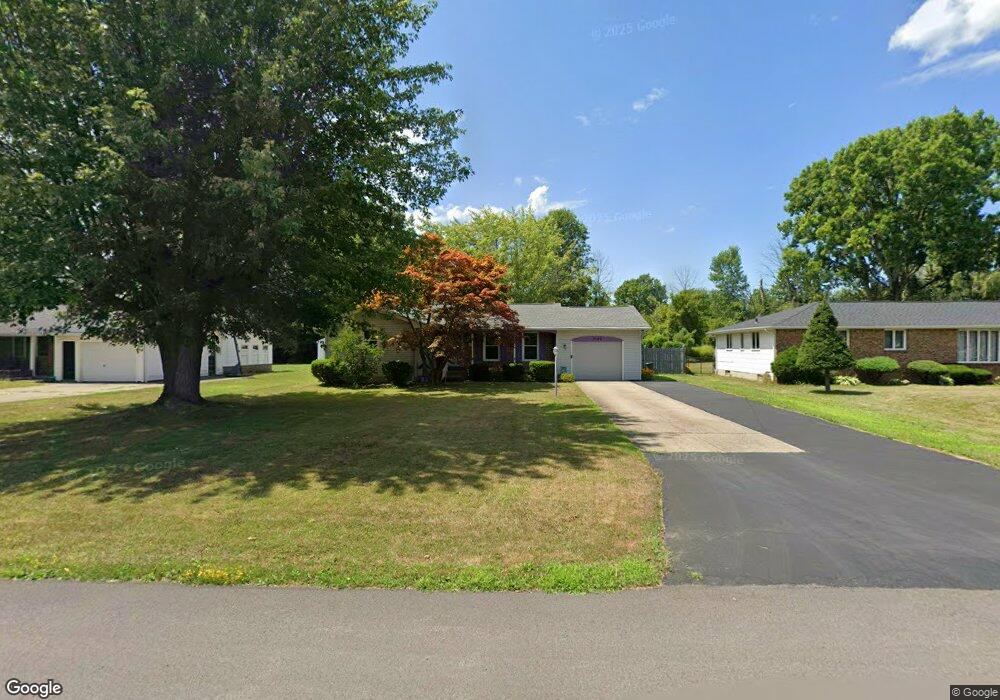 7182 Nickett Dr, North Tonawanda, NY 14120 - photo 1