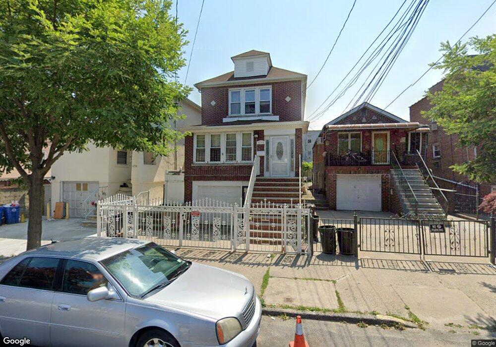 1715 Bogart Ave, Bronx, NY 10462 - photo 1
