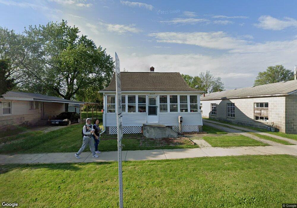2117 Marshall Ave, Mattoon, IL 61938 - photo 1