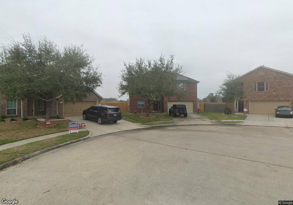 1076 Lasso Ct, Alvin, TX 77511 - photo 1
