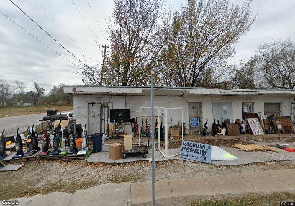 8020 Cullen Bl, Houston, TX 77051 - photo 1