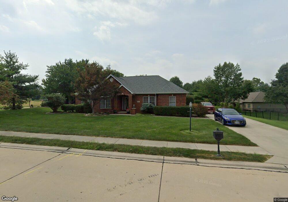 1 Fox Mill Dr, Maryville, IL 62062 - photo 1