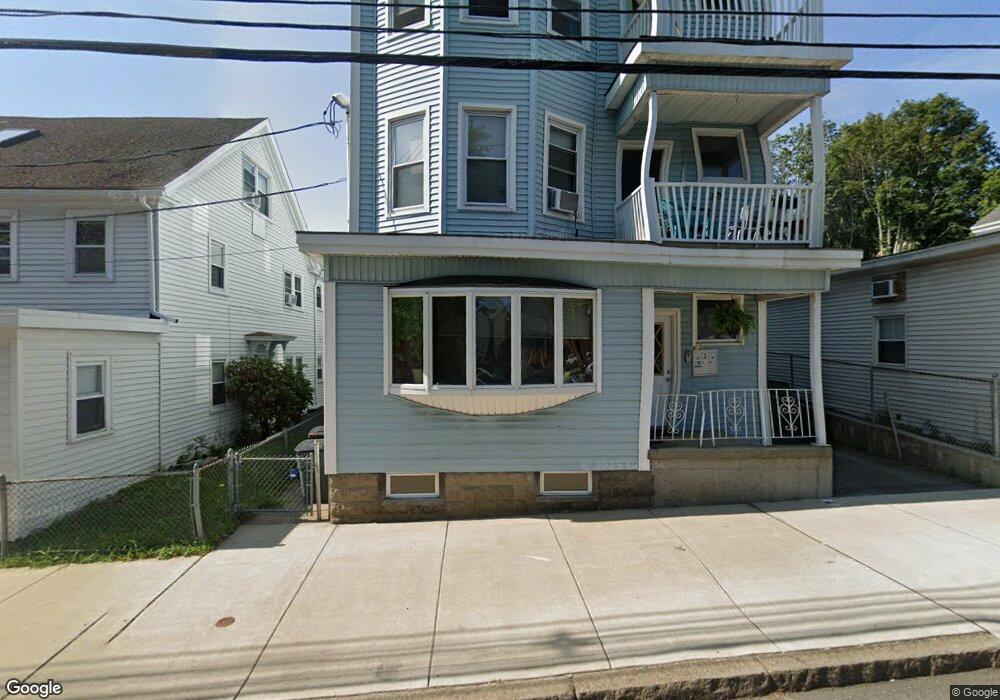 64 Lowell St unit 4, Peabody, MA 01960 - photo 1