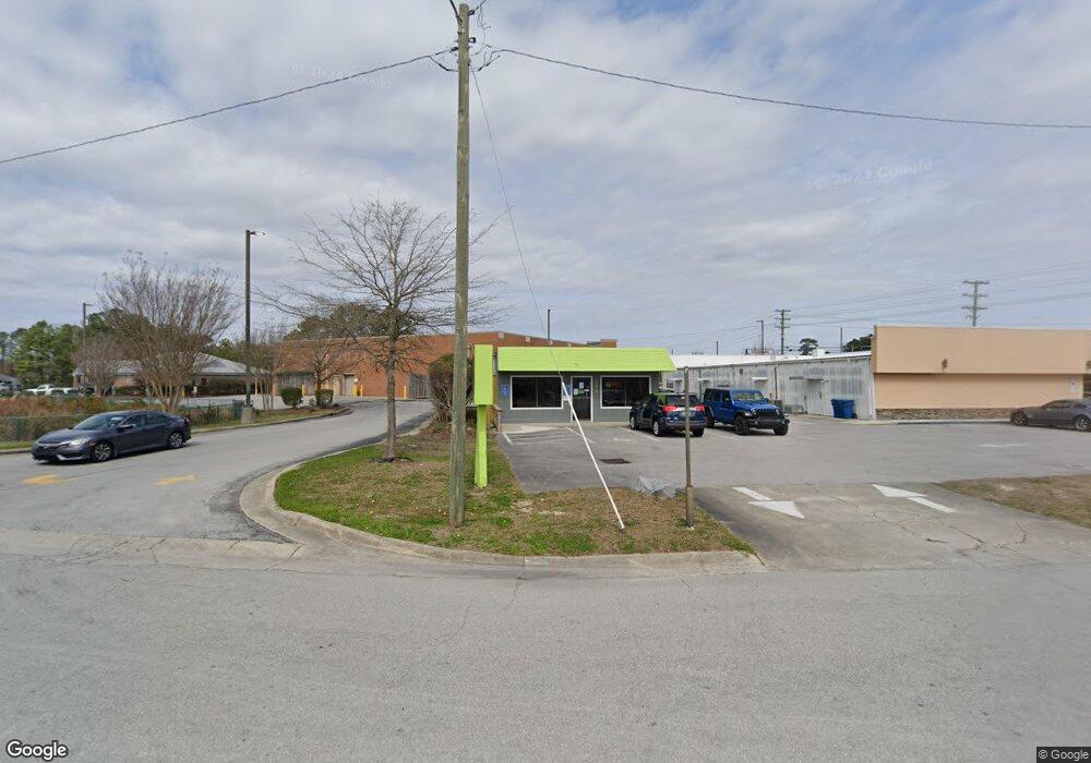 279 Memorial Dr, Jacksonville, NC 28546 - photo 1