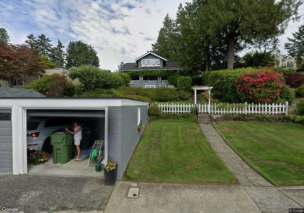 2211 Day Island Blvd W, University Place, WA 98466 - photo 1