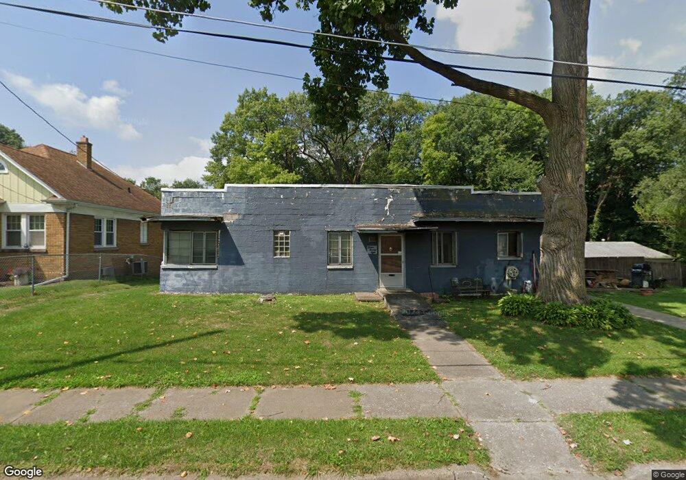 1228 Davie St, Davenport, IA 52804 - photo 1