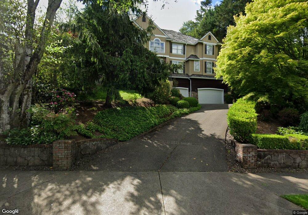 2871 Beacon Hill Dr, West Linn, OR 97068 - photo 1