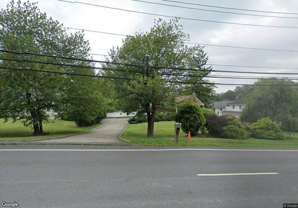 2354 Crompond Rd, Yorktown Heights, NY 10598 - photo 1