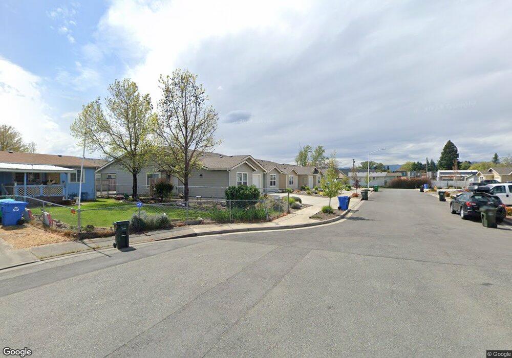 2143 Fahey Way, Grants Pass, OR 97527 - photo 1