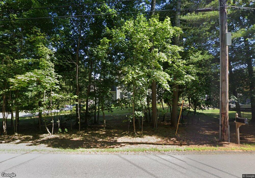 380 Beech Rd, Eliot, ME 03903 - photo 1