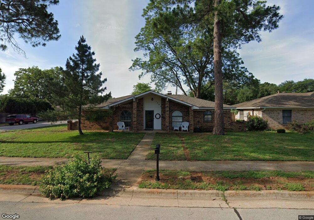 1624 Brookhaven Cir, Bedford, TX 76022 - photo 1