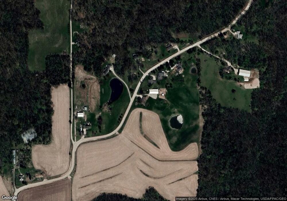 4554 Iowa St, Newton, IA 50208 - photo 1