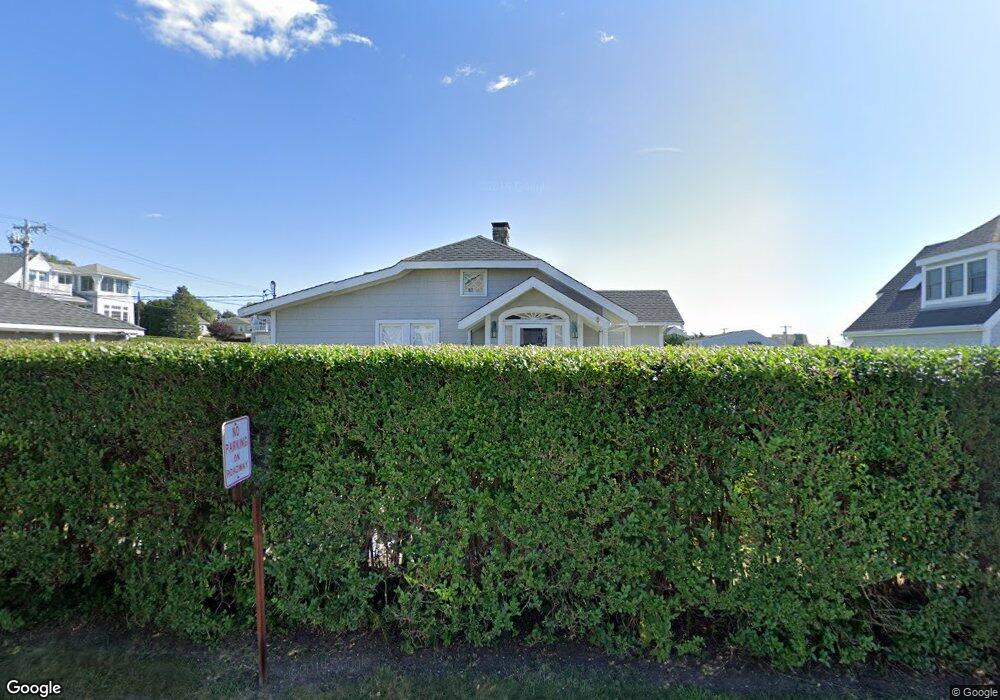 135 Esplanade, Middletown, RI 02842 - photo 1