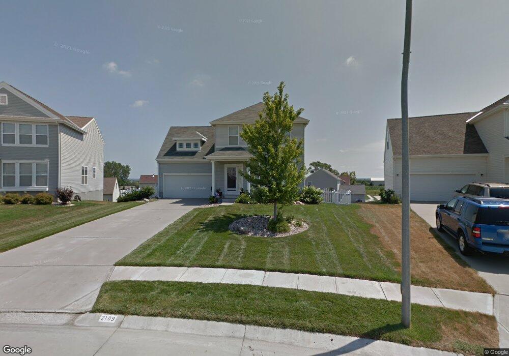2109 S Mineral Dr, Papillion, NE 68046 - photo 1