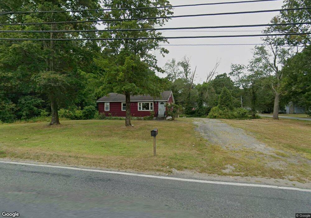 31 Padelford St, Berkley, MA 02779 - photo 1