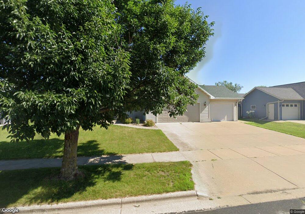 1009 Remington Dr, Holmen, WI 54636 - photo 1