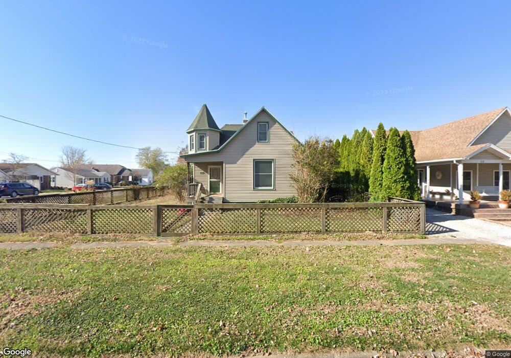 119 S Linden St, Effingham, IL 62401 - photo 1