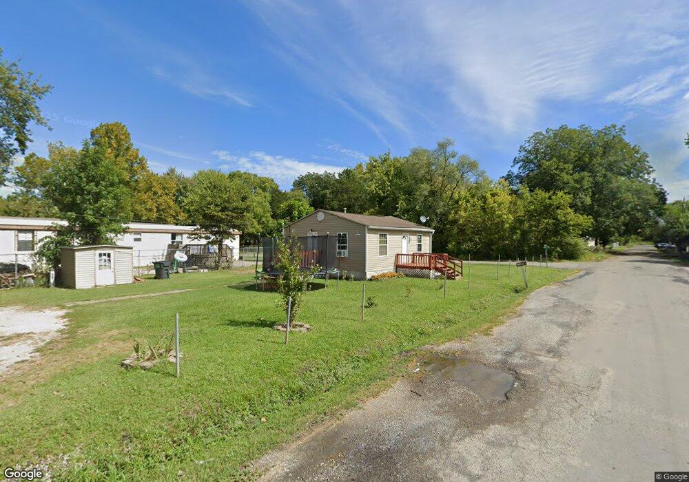 8815 Penn St, Collinsville, IL 62234 - photo 1