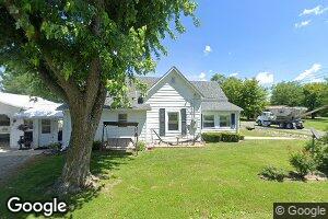 302 W Ironwood St, Dahlgren, IL 62828